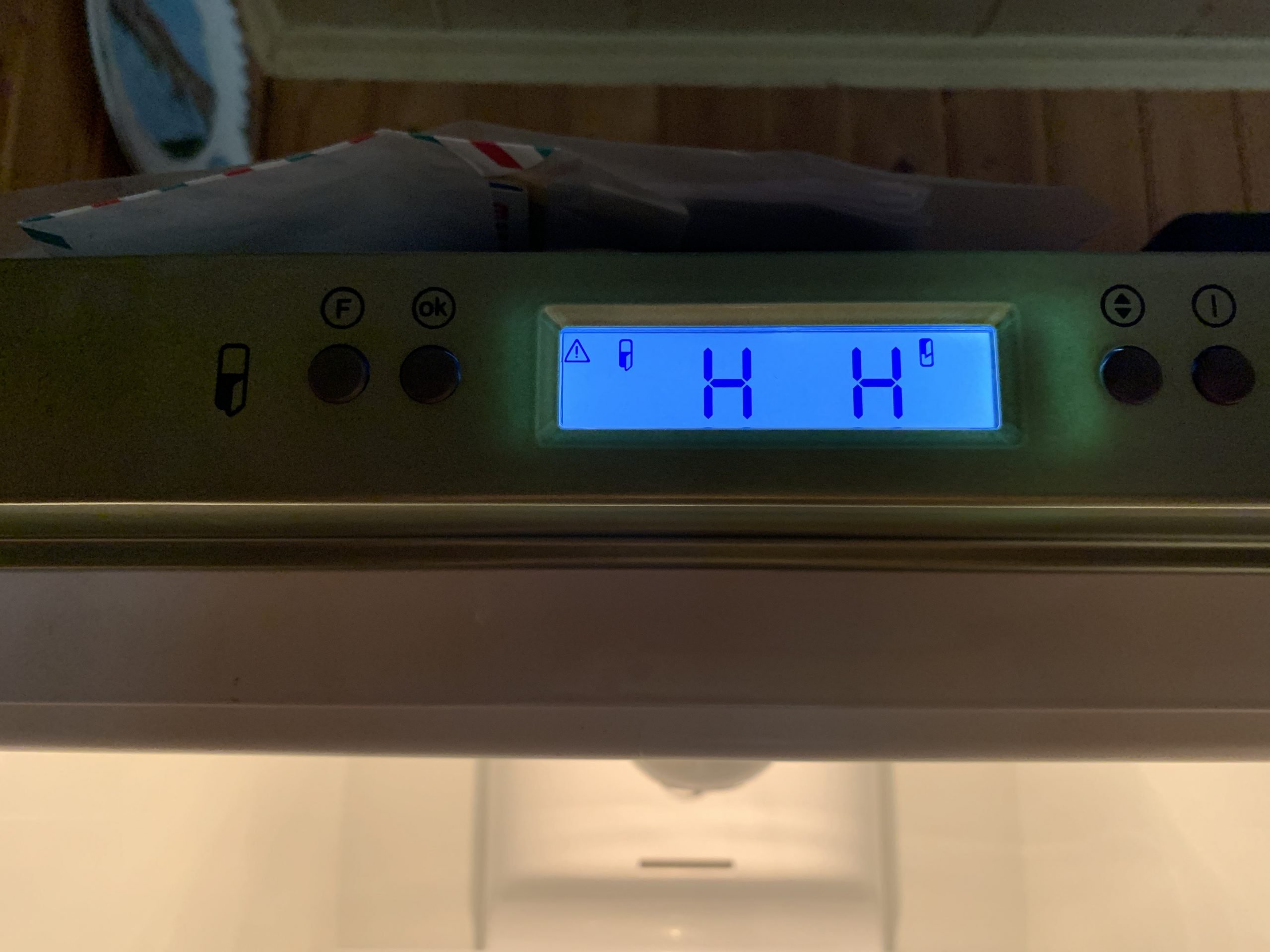 Почему мигает буква "Н" на холодильнике Атлант