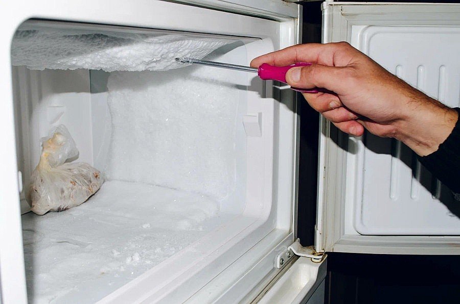 в холодильнике неисправность системы оттаивания